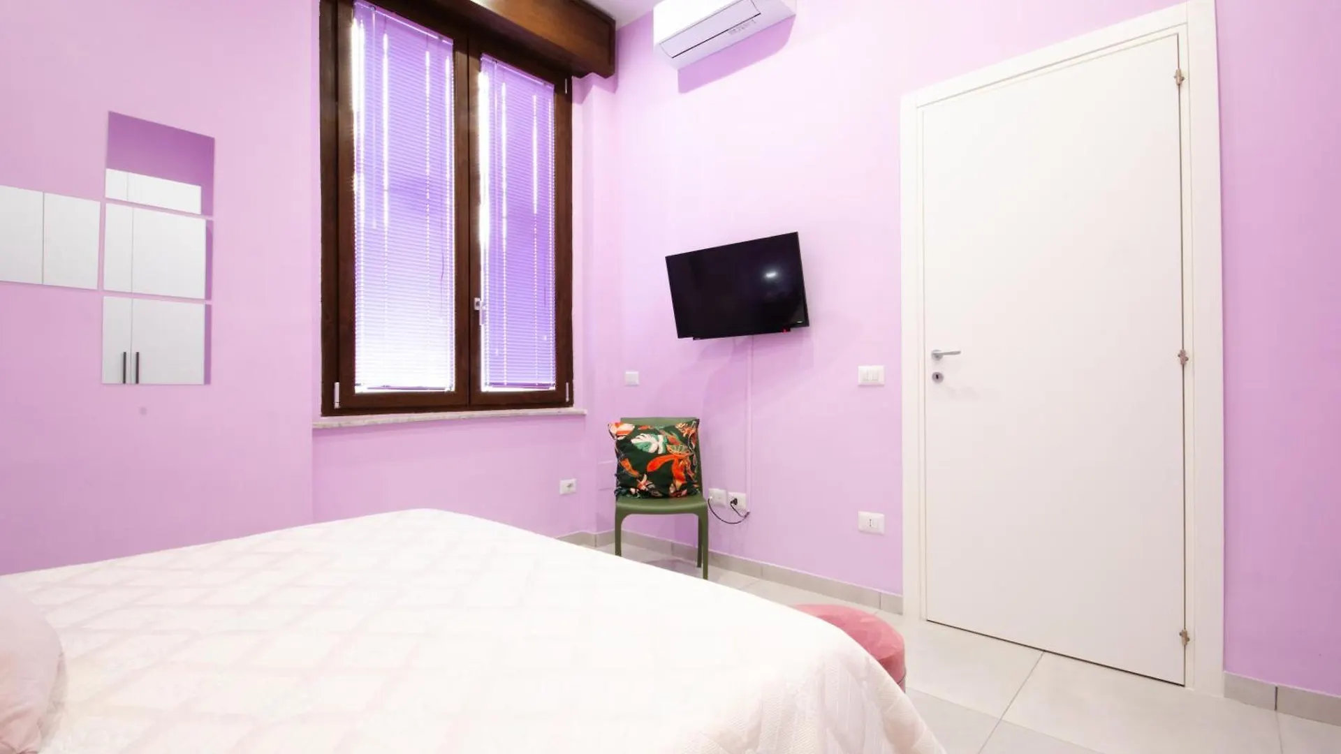 Barone Home Naples Guest house